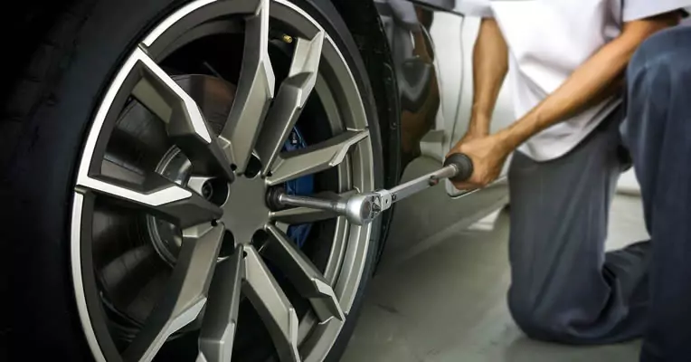 How to Install Lug Nuts